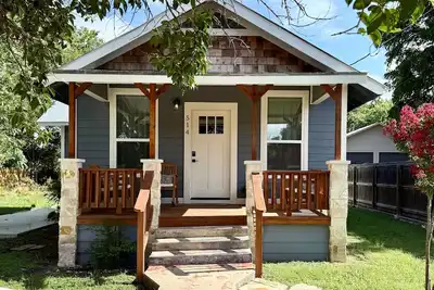 Image de Cozy 2-bedroom cottage, just a few blocks to downtown Boerne!