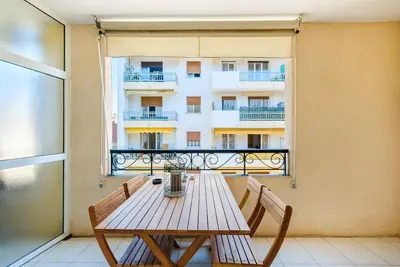 Image de Le carré du soleil: studio centre-ville de Cagnes-sur-Mer