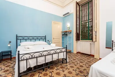 Image de Appartement \"2\" avec terrasse privée, Wi-Fi et climatisation