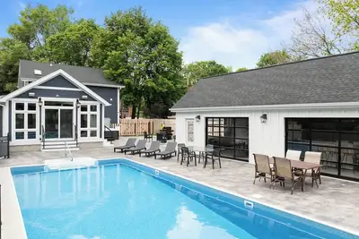 Image de Blue Sky Oasis | Saltwater Pool | Cabana Lounge | Hot Tub