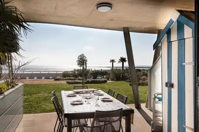 Image de Appartement 'Le Rêve' avec vue sur la mer, piscine partagée et Wi-Fi