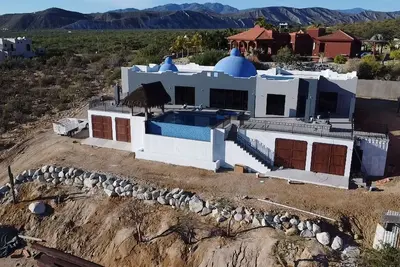 Image de Brand New - Spacious 5-bedroom house with WiFi, Ac in Los Barriles Sleeps 16