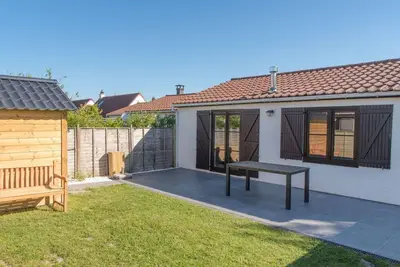 Image de Appartement dans une maison de vacances avec piscine, Wifi, Tv, terrasse, animaux admis, parking