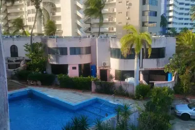 Image de Studio apartment in front of C. Cial La Vela, near the beach, with swimming pool and 24 hour security.
