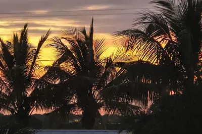 Image de Sold - No Longer Available Serene Canal home in the Heart of the Keys