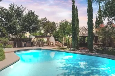 Image de Discount! Luxe Desert Escape, Heated Pool, Game Rm