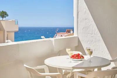 Image de Appartement 'Mediterraneo' avec vue sur la mer, Wi-Fi et climatisation