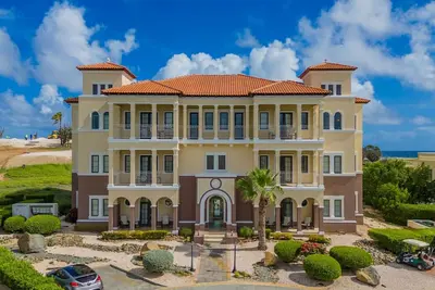 Grand 6br Breathtaking view at Anabui 3 & 5 by Bocobay
