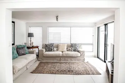 Image de The Views - Oceanview Haven Ă Langebaan - 3 niveaux de luxe