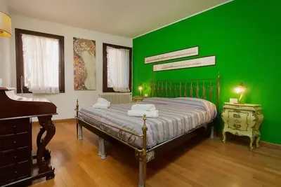San Marco Central is a lovely and cozy apartment in the center of Venice