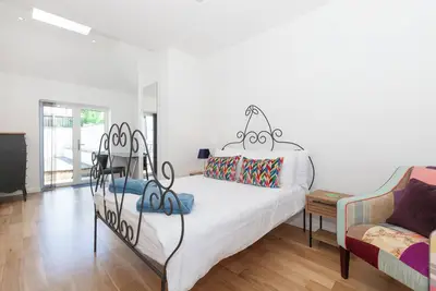 Image de Luxury Garden Apt, Two Bed 2 En Suite with Parking