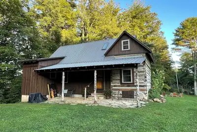 Image de Secluded Cabin on Beautiful Riverside Farm