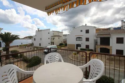 Image de Rhodas Ii 2-2 - Apartamento muy luminoso y acogedor situado a 2ª línea del mar en San Carles