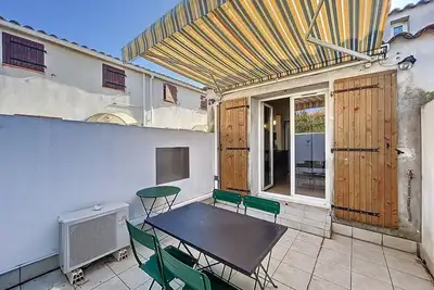 Image de Appartement 2 pièces proche centre, clim, terrasse