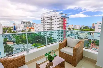 Image de Elegant City Center 2bd Apt, King Bed, Full Ac, Fast Wi-Fi, Pool, Near all