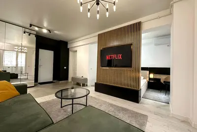 Image de New! Skyline Bucharest Central • Cold A/C • Snacks • Ideal for Longer Stays