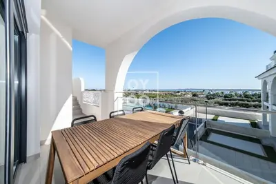 Image de Luz de la Mata penthouse • Golf sea lake views • by Oyoostays