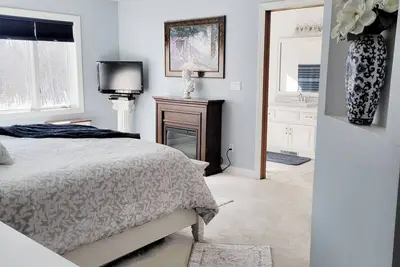 Image de Spacious Home for the Nfl Draft