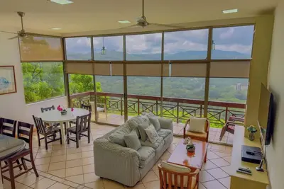 Image de Tropical Oasis: Sun-Kissed 2-Bedroom Villa w/ Spectacular Views in Playa Hermosa