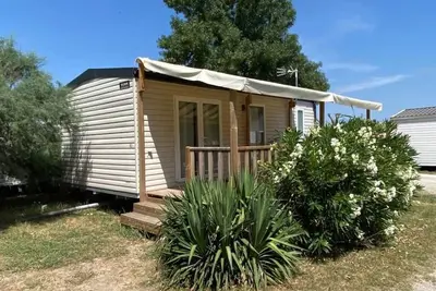 Image de Camping 2 étoiles - Piscine  - ccb0feh