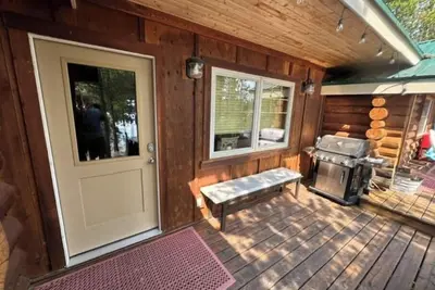 Image de Nimpo Lake - Tranquil Lakefront Log Home