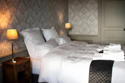 Image de Chambre d'hôtes 'Suite Familliale - Vue Sur Jardin' avec jardin partagé et Wi-Fi