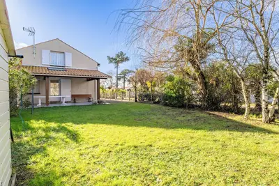 Image de Appartement 12 personnes avec jardin privé