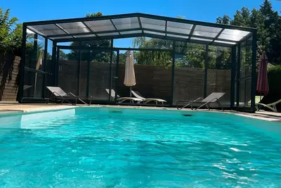 Image de Maison de vacances avec piscine couverte et jardin privé à 2 km des plages de Messanges