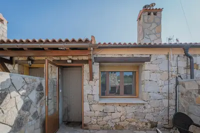 Image de Maison de campagne \"La Vega De Gredos\" avec vue sur les montagnes, terrasse privée et Wi-Fi