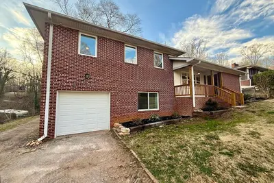 Image de Fully Renovated 5br/2ba House - Ideal for Families & Business Travelers