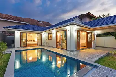 Image de 3-bedroom villa in amazing Mueang Phuket with Ac, swimming pool