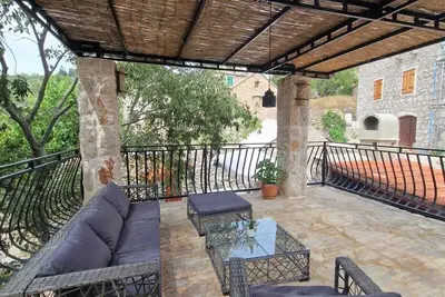 Image de Stone retreat