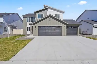 Image de Spacious 6br - Sleeps 22 - Hot Tub & Pool Access