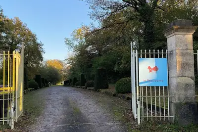 Image de A 10 mn des plages, votre refuge dans une magnifique propriété familiale.