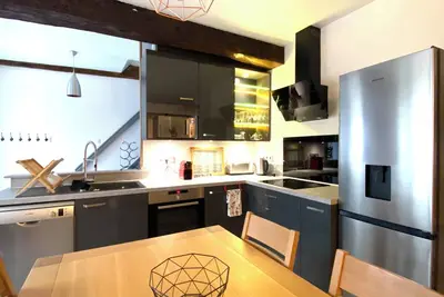 Image de A quelque pas du chateau Maison avec garage
