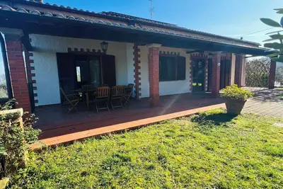 Image de Detached house with swimming pool among the olive groves of Arezzo
