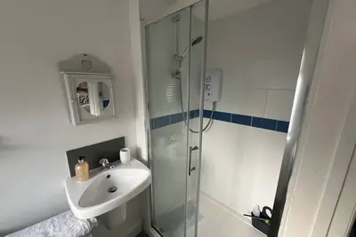 Image de The Lodge Leckhampton - great studio accommodation for 4!