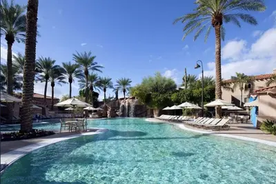 Image de Premium 2-Bed Villa at Sheraton Oasis full access, 4 nights March 30-April 3