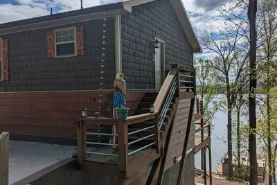 Image de Lake front 2-Br cabin, Guntersville Lake in Scottsboro, Al with spectacular views
