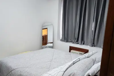 Image de Cozy 1-bedroom condo in fantastic Resorts World. Walking distance to Terminal 3