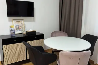 Image de Family-friendly apartment: modern, prime location, fully equipped