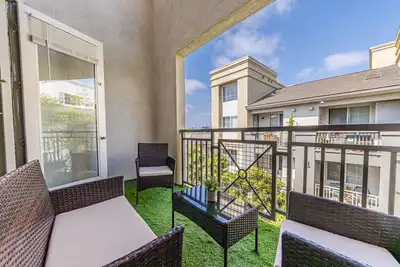 Image de Room for Everyone! Huge 4br Townhouse in Venice
