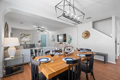 Image de Spacious 5br / Perfect for Families & Groups