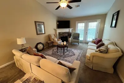 Image de Charming 2-bedroom townhome in awesome Augusta one mile to masters Ac, WiFi