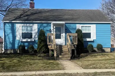 Image de Charming 2-bedroom house with WiFi in Port Clinton steps from the public beach