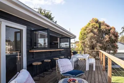 Image de Sunlit Deck: Game Room, Bar Window & Beach - 3min