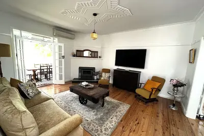 Image de 'Alora' Charming 3-bedroom cottage in a serene setting.