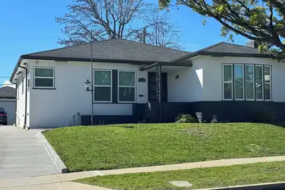 Image de Charming 3-bedroom house with WiFi and Ac in View Park-Windsor Hills near Lax.