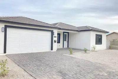 Image de SunHaven:Built During 2024, Fun Games, Healthy Living, Privacy, 5BedRooms, 3Baths
