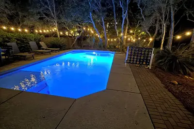 Image de Charming house in delightful Destin with pool, Ac, WiFi, private beach access